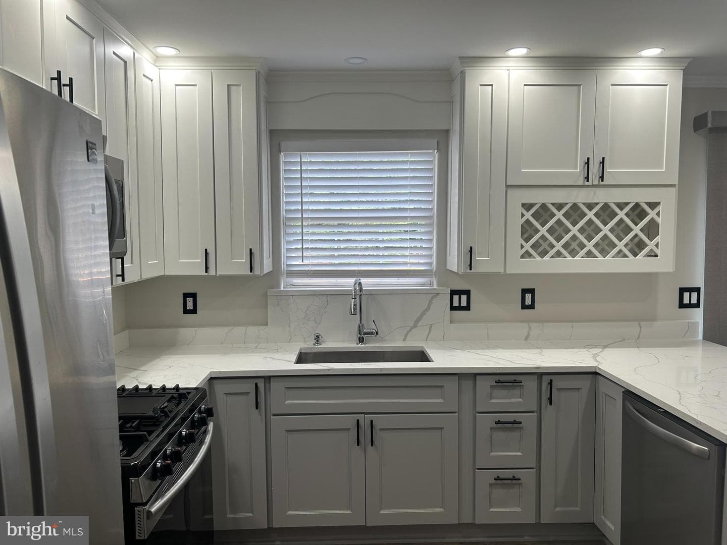 9949 Matti Hill Court photo 6