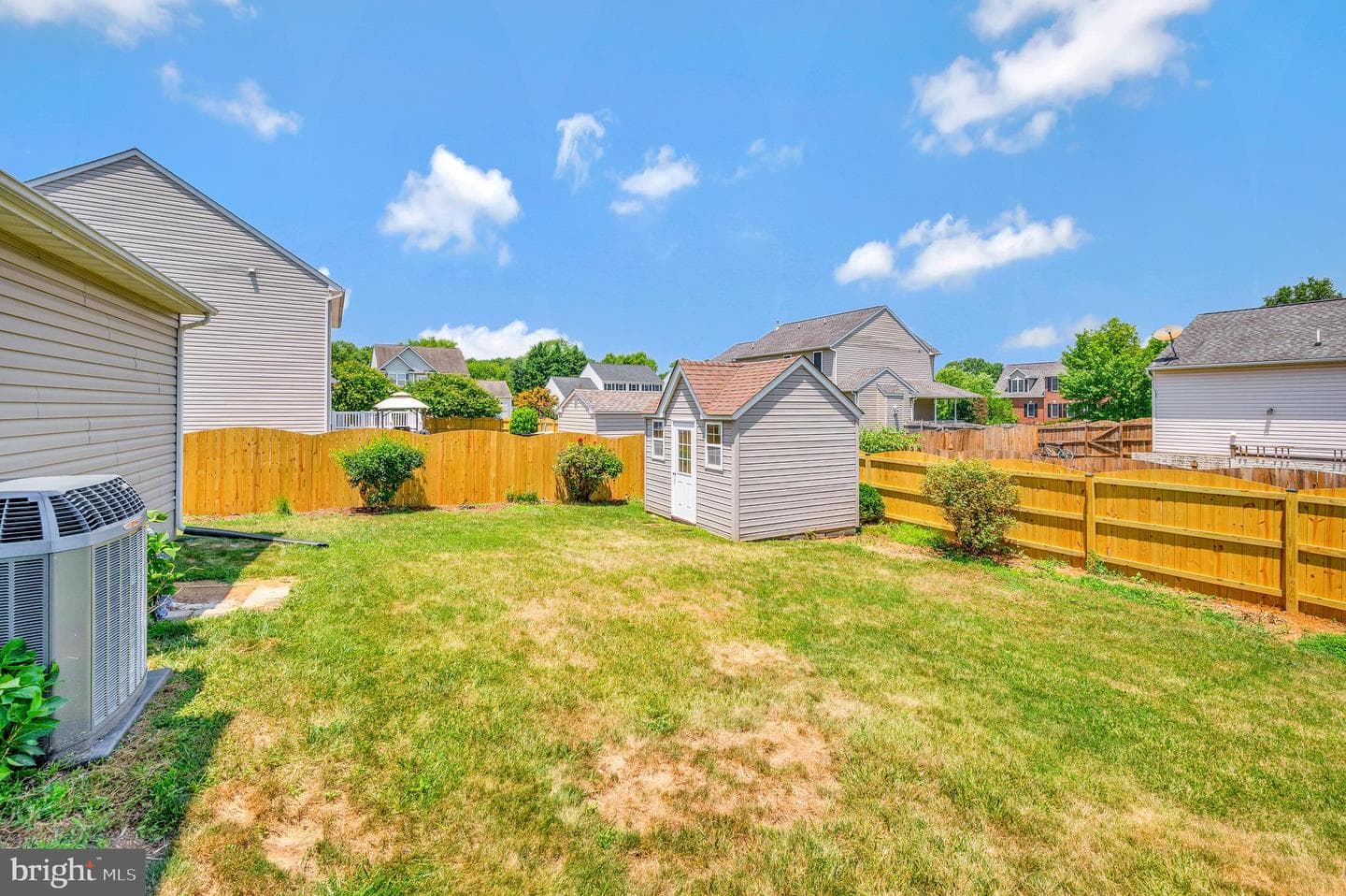 10202 Napoleon Street photo 39