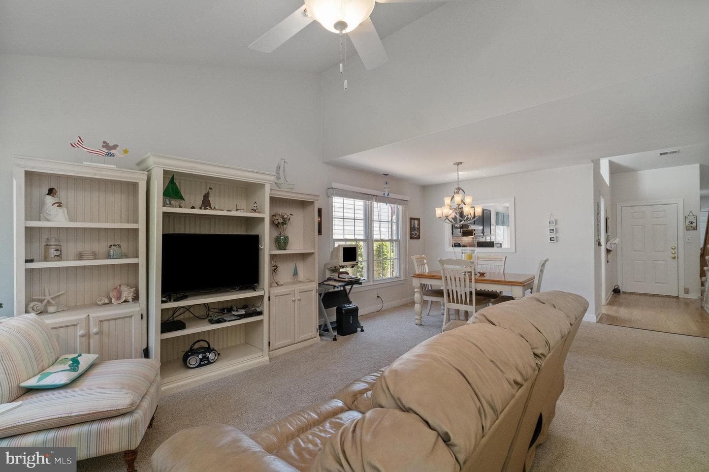 11541 Southampton Court photo 2