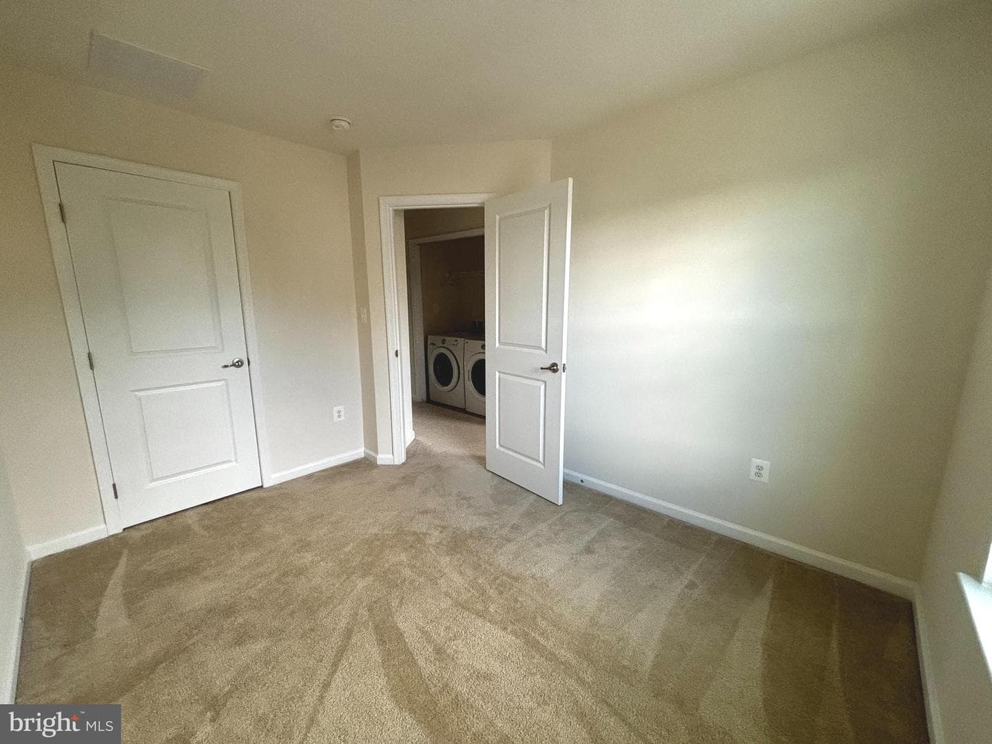 4552 Alliance Way photo 32