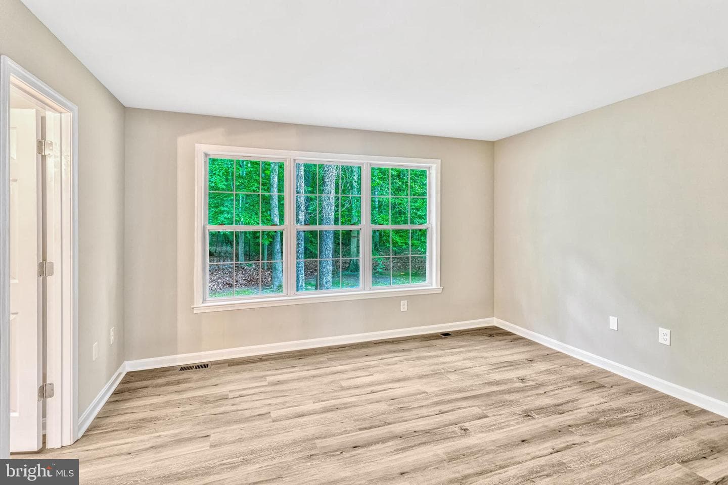 6104 Loriella Park Drive photo 12