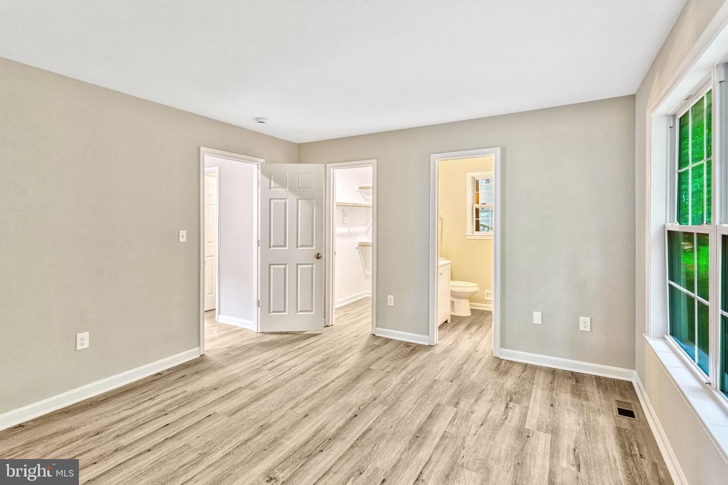6104 Loriella Park Drive photo 14