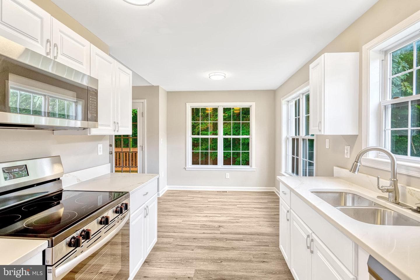6104 Loriella Park Drive photo 4