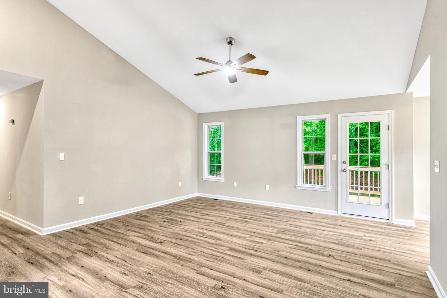 6104 Loriella Park Drive photo 8