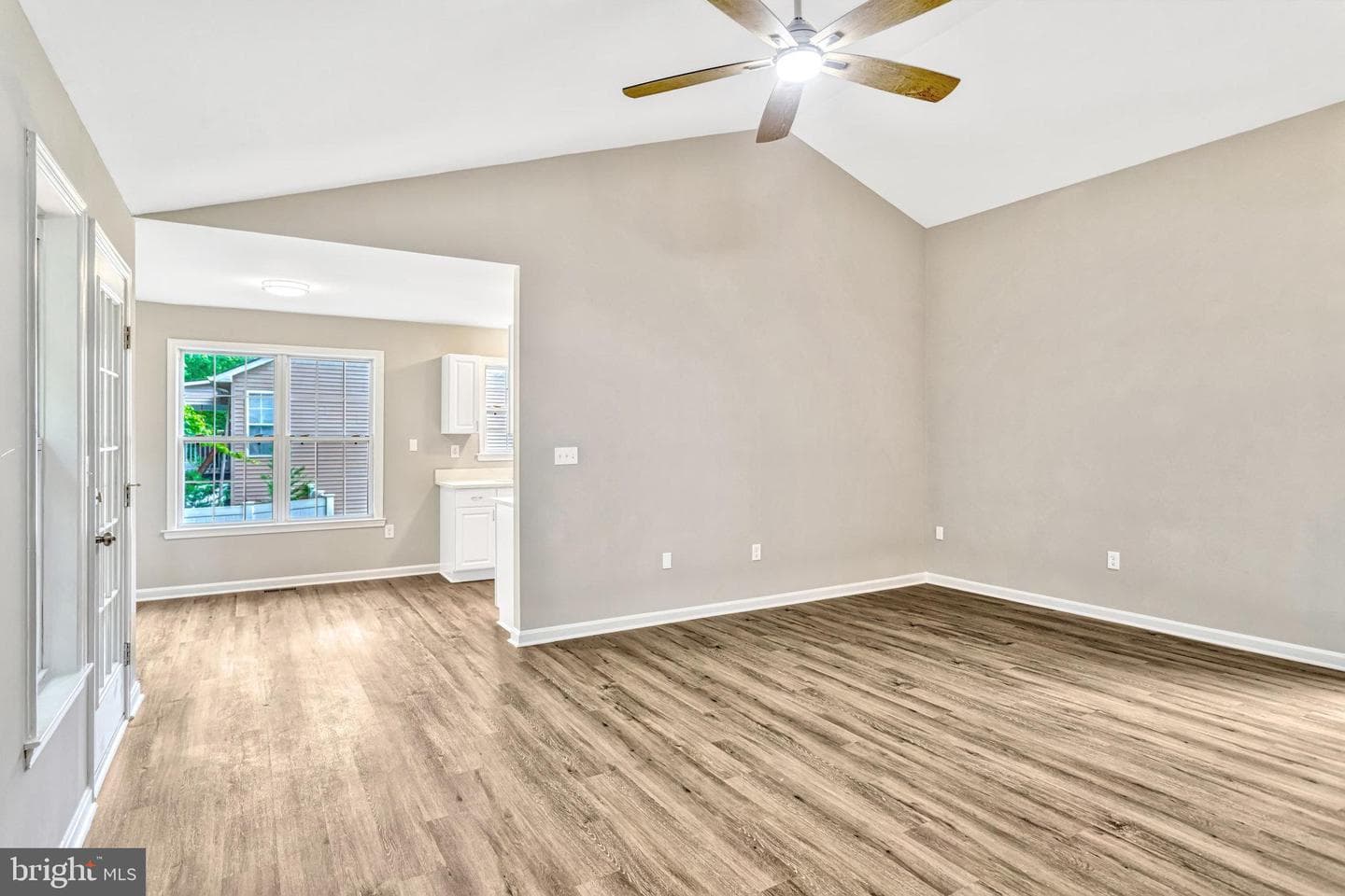 6104 Loriella Park Drive photo 9