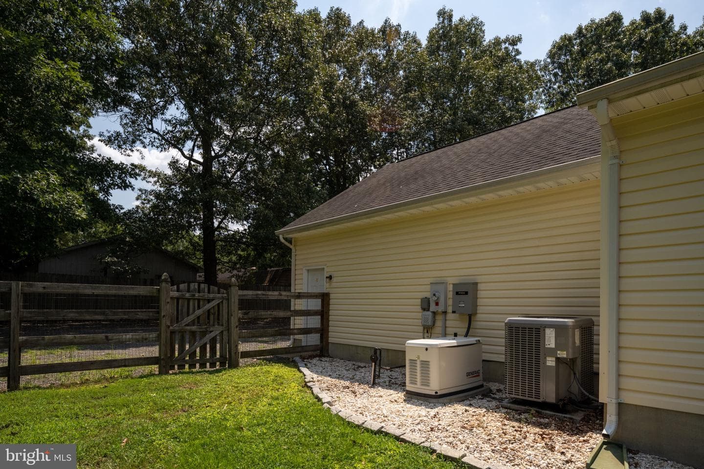2505 Lakeside Woods Drive photo 59