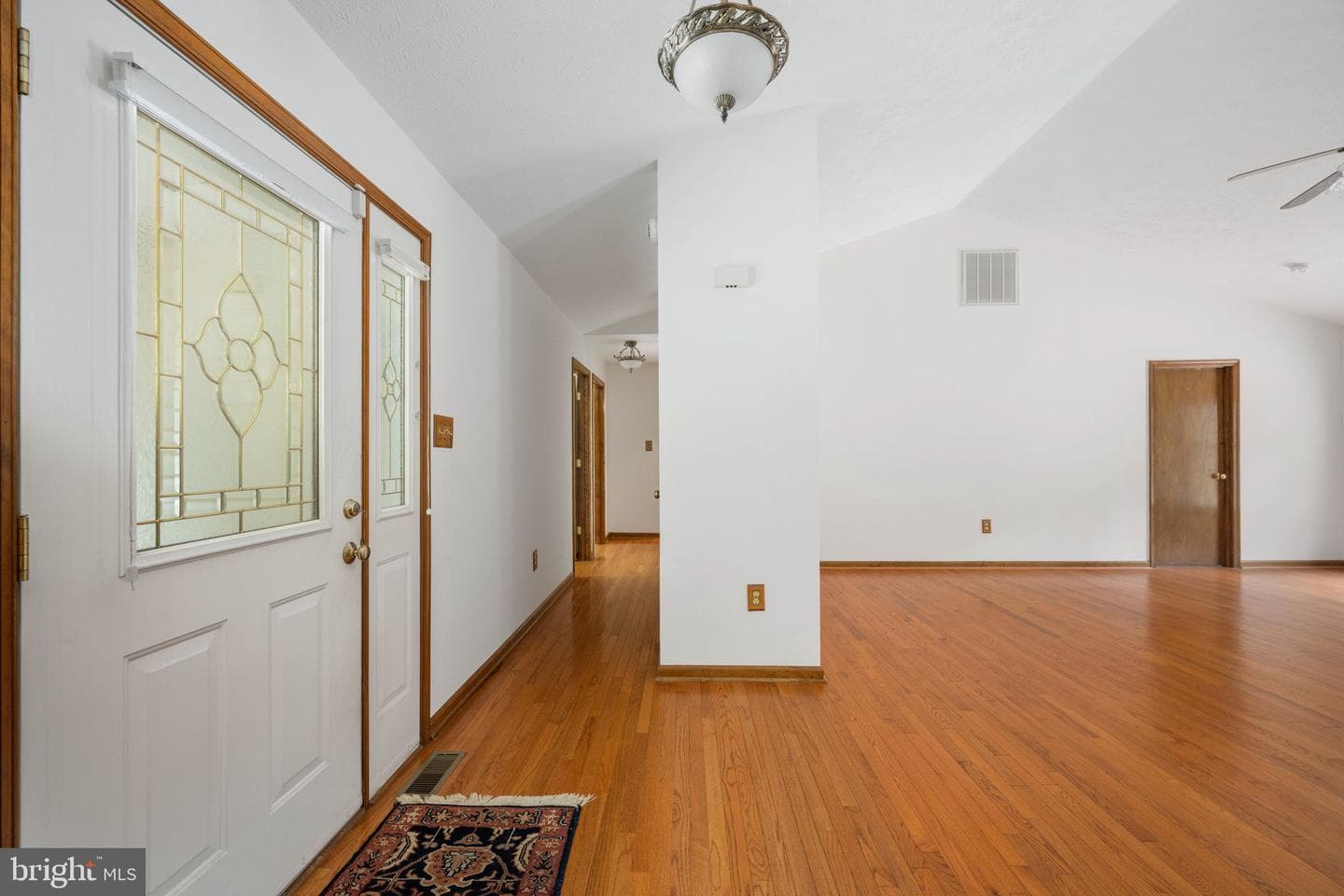 2505 Lakeside Woods Drive photo 8