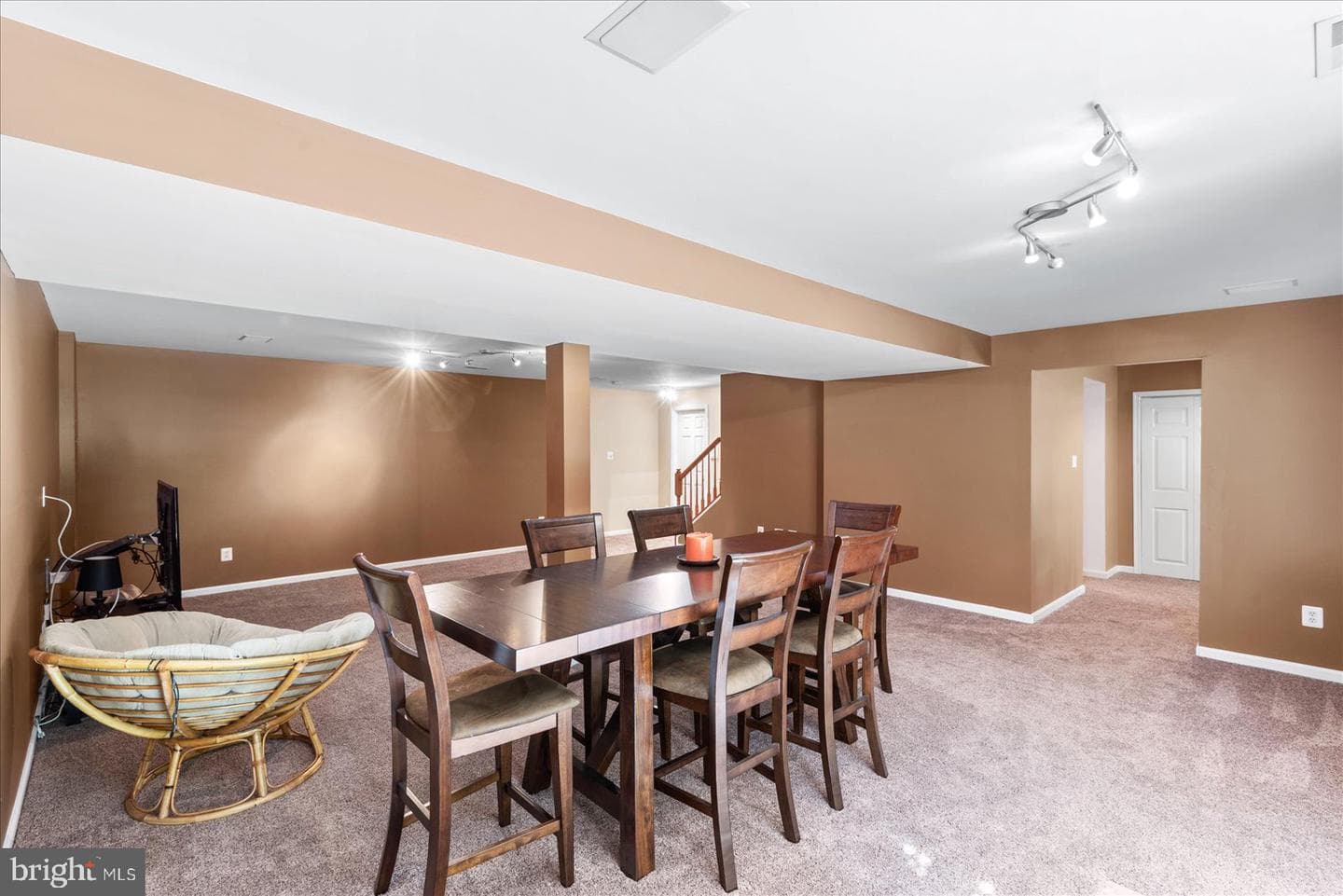 6904 Yeoman Court photo 30