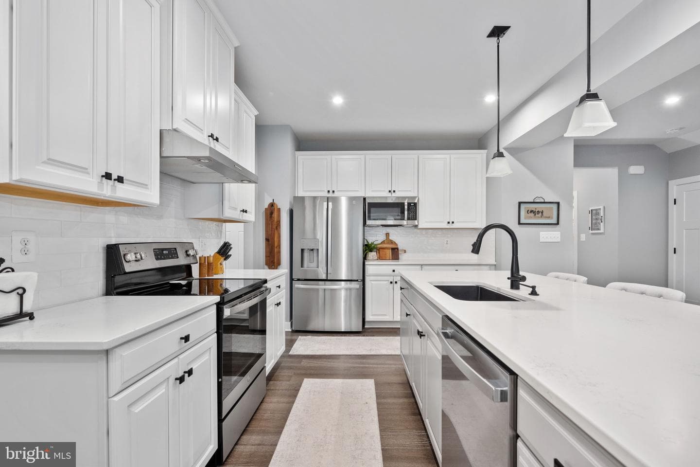8611 Sylvannah Dr. photo 27