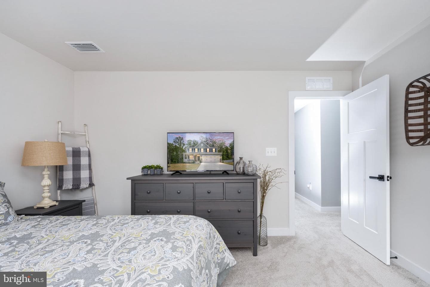 8611 Sylvannah Dr. photo 35