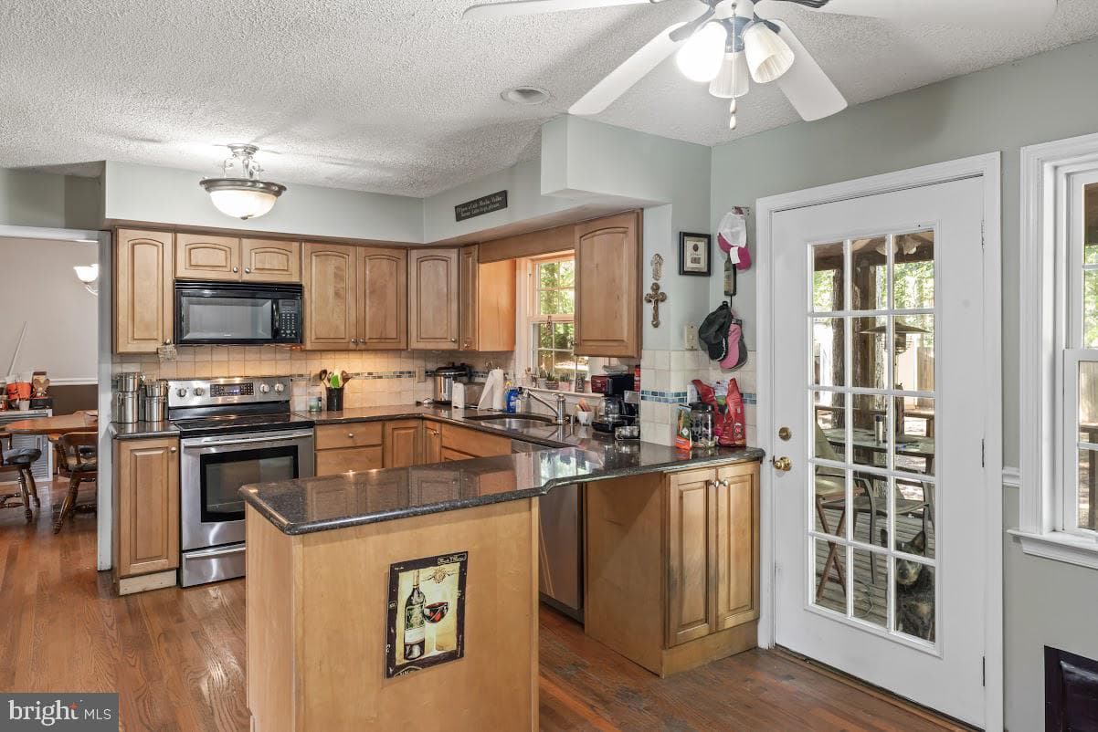 12202 Abner Court photo 9