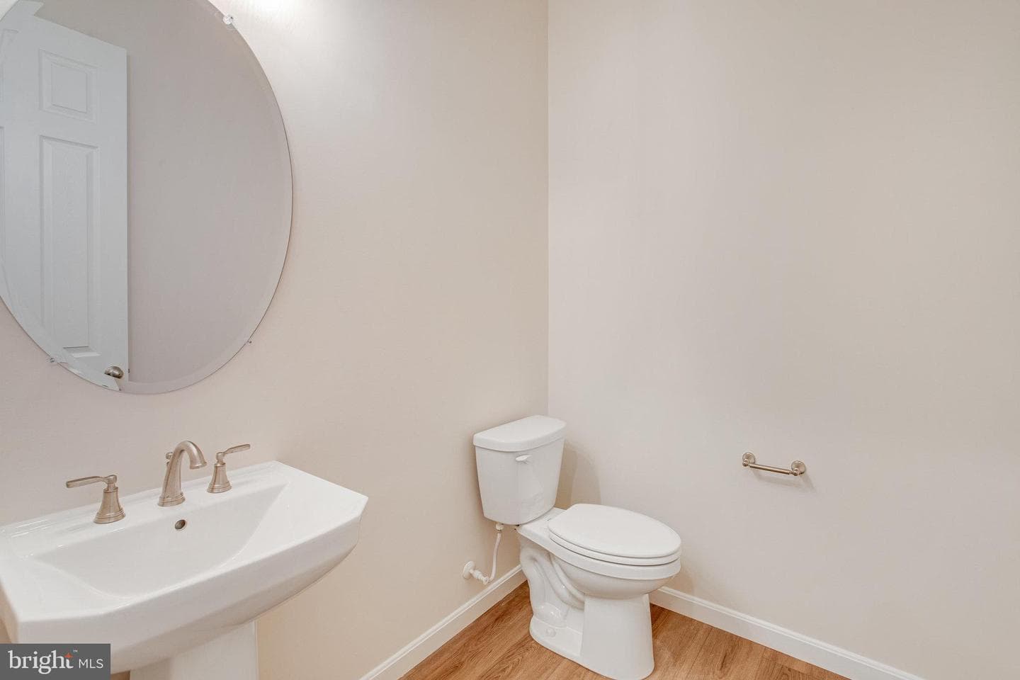 8535 Fleetwood Drive photo 19