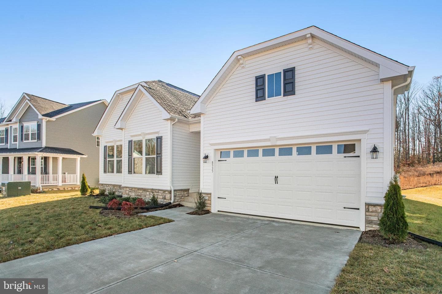 8535 Fleetwood Drive photo 2