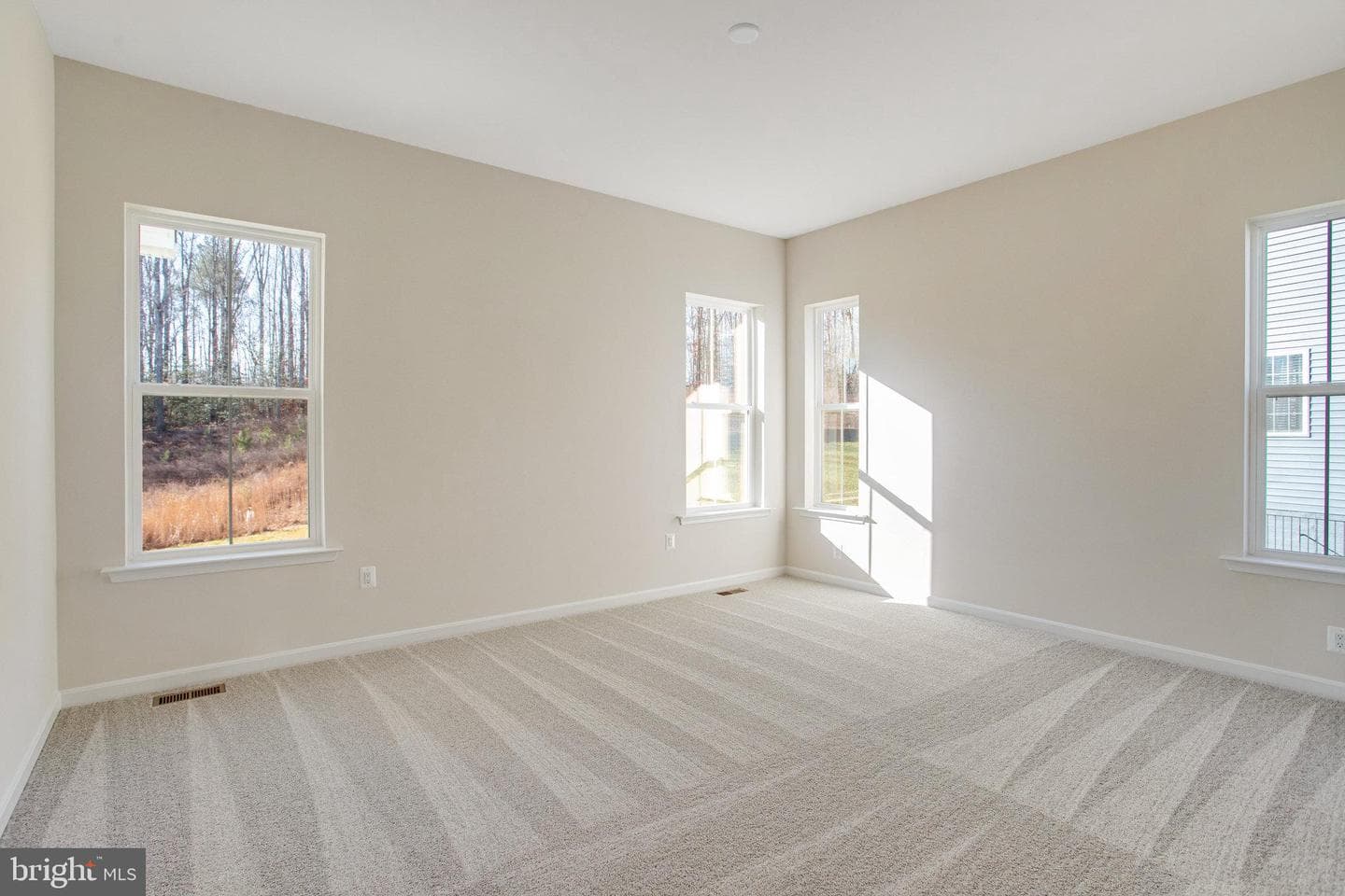 8535 Fleetwood Drive photo 30