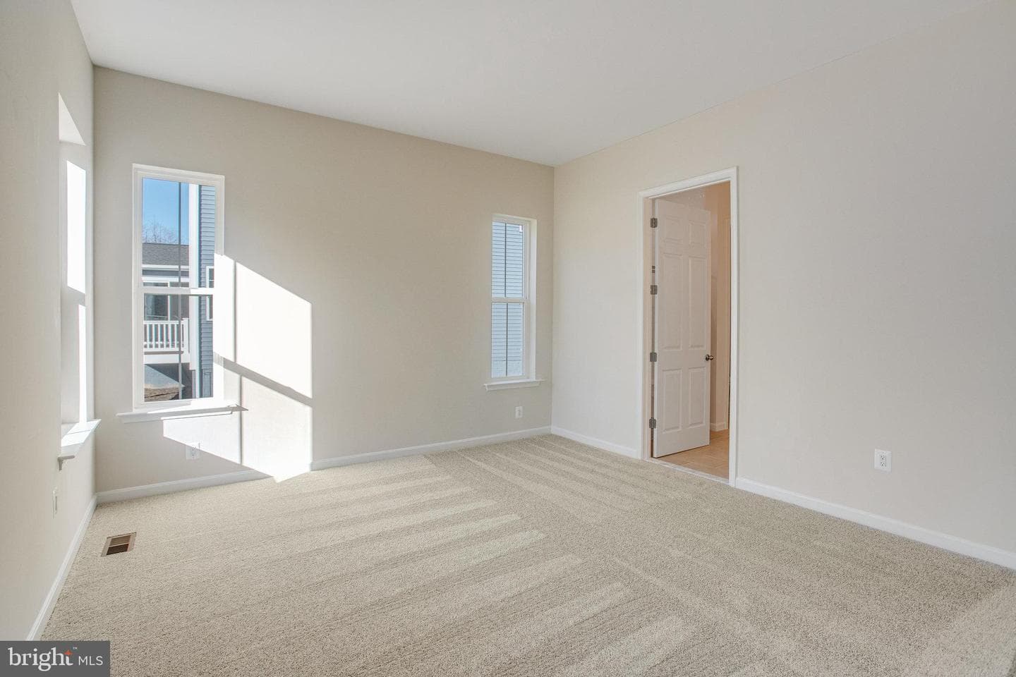 8535 Fleetwood Drive photo 31
