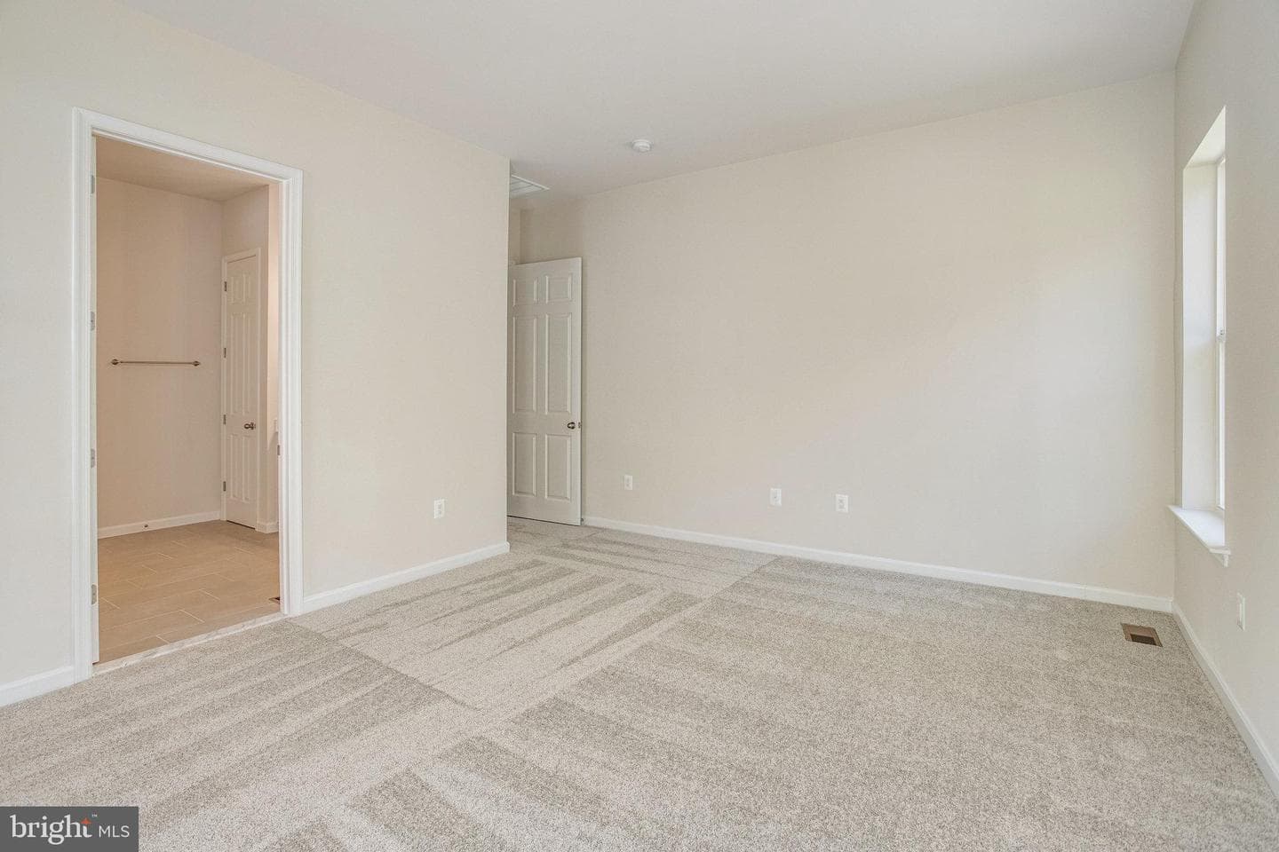 8535 Fleetwood Drive photo 32