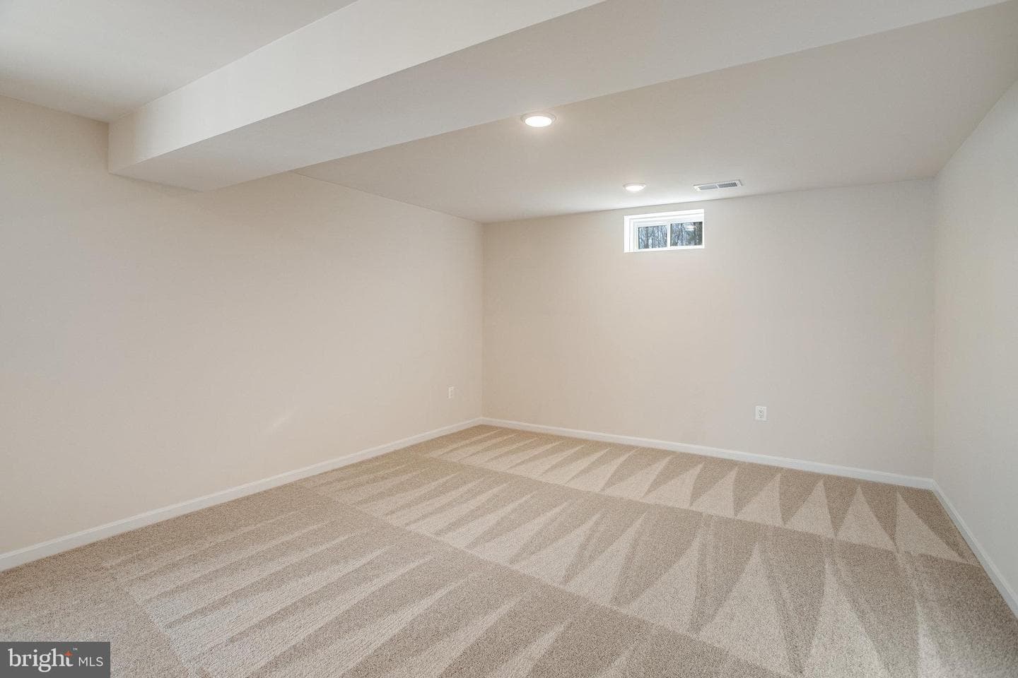 8535 Fleetwood Drive photo 39