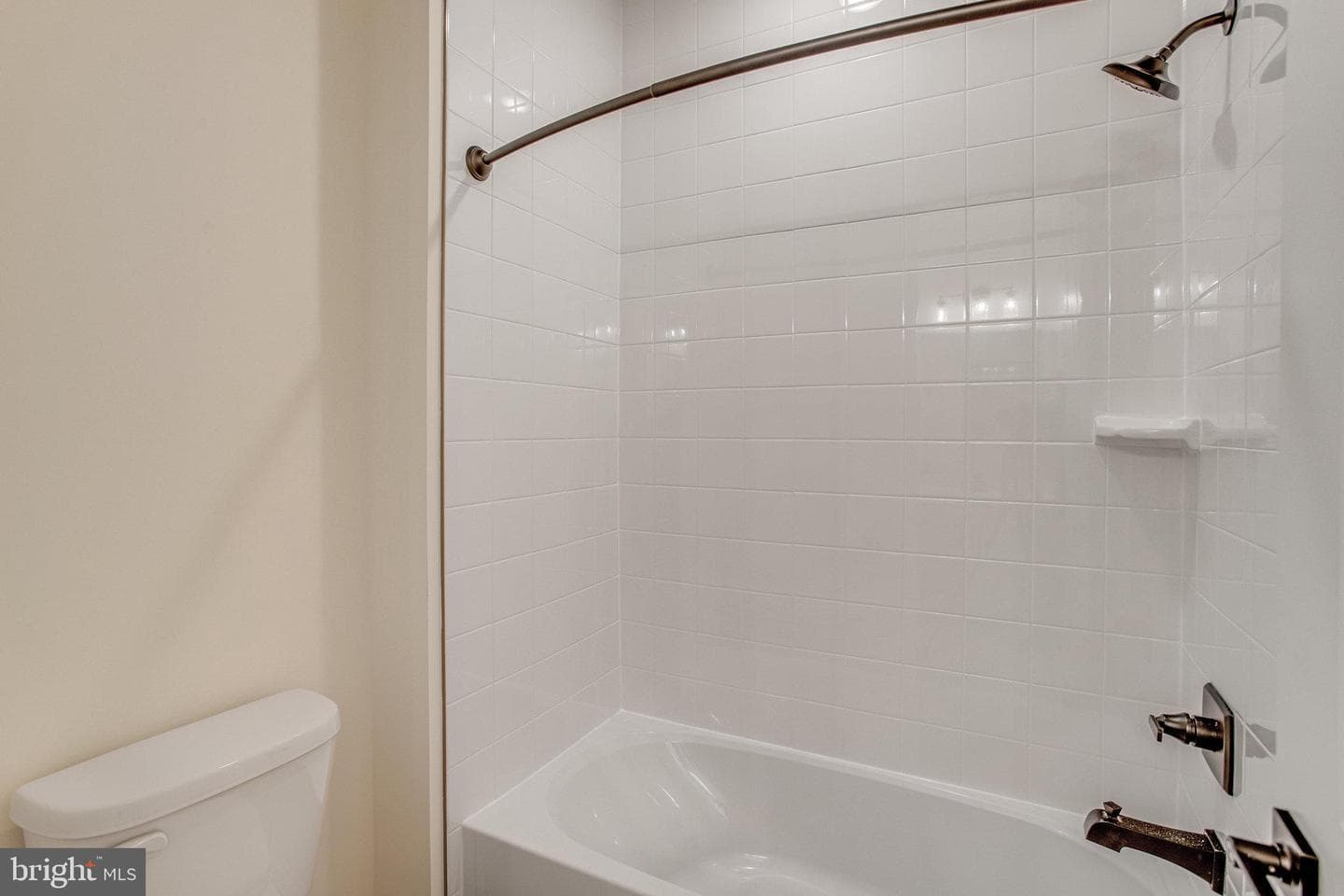8515 Fleetwood Drive photo 7