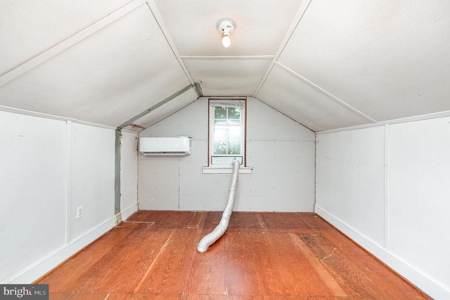 206 Mansfield Street photo 18