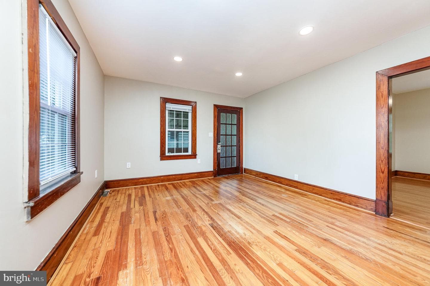 206 Mansfield Street photo 7