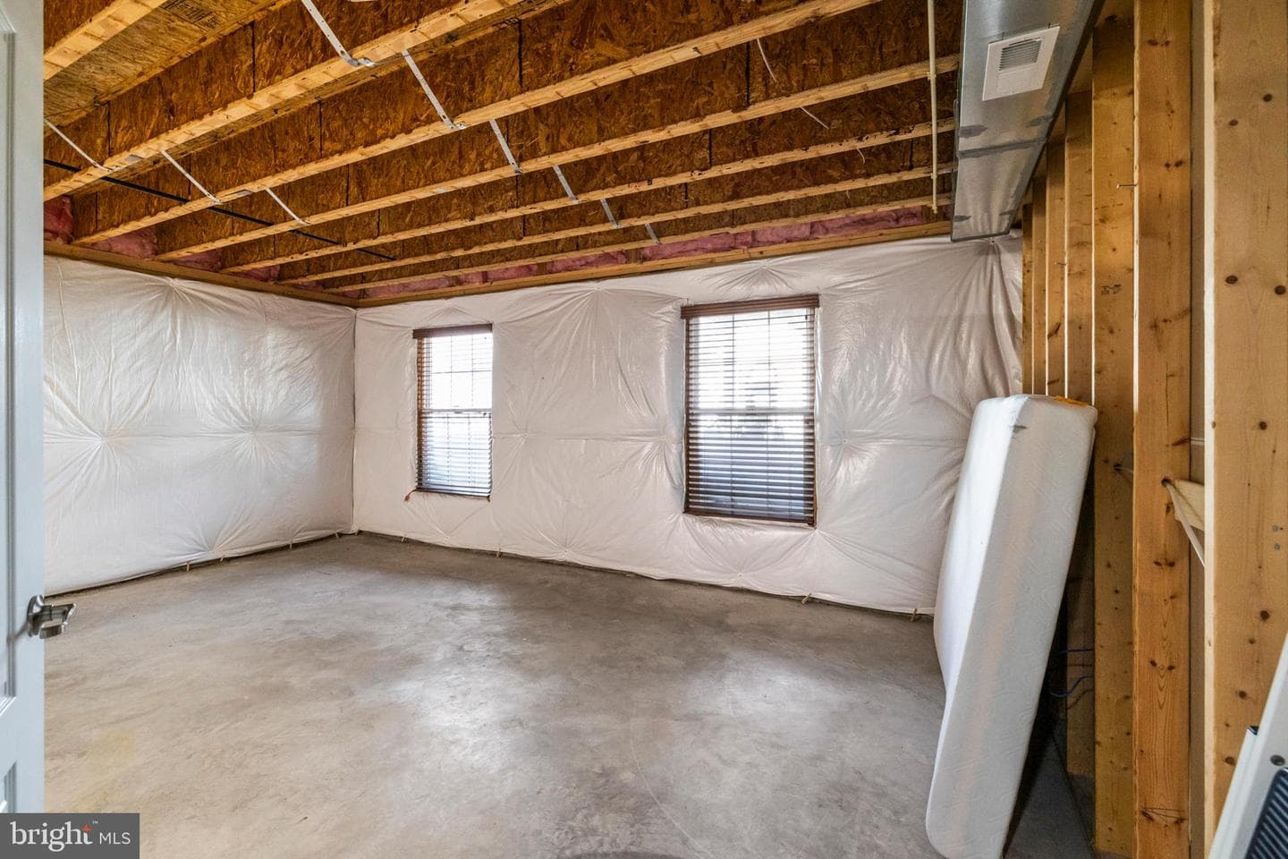 9723 Balls Bluff Drive photo 46