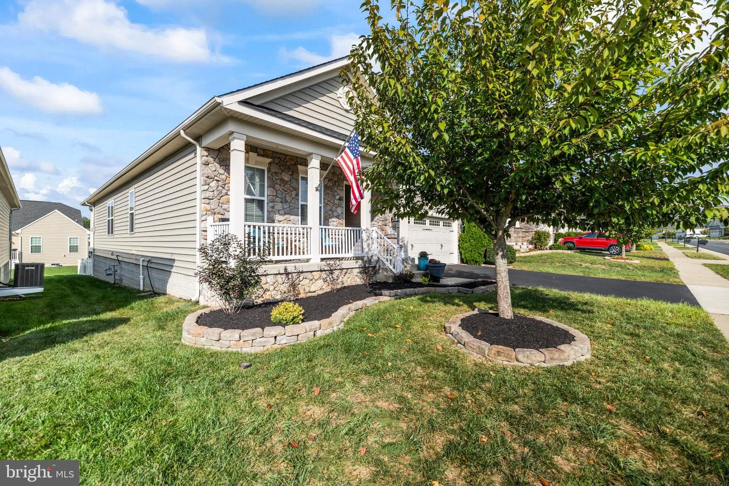 9723 Balls Bluff Drive photo 6