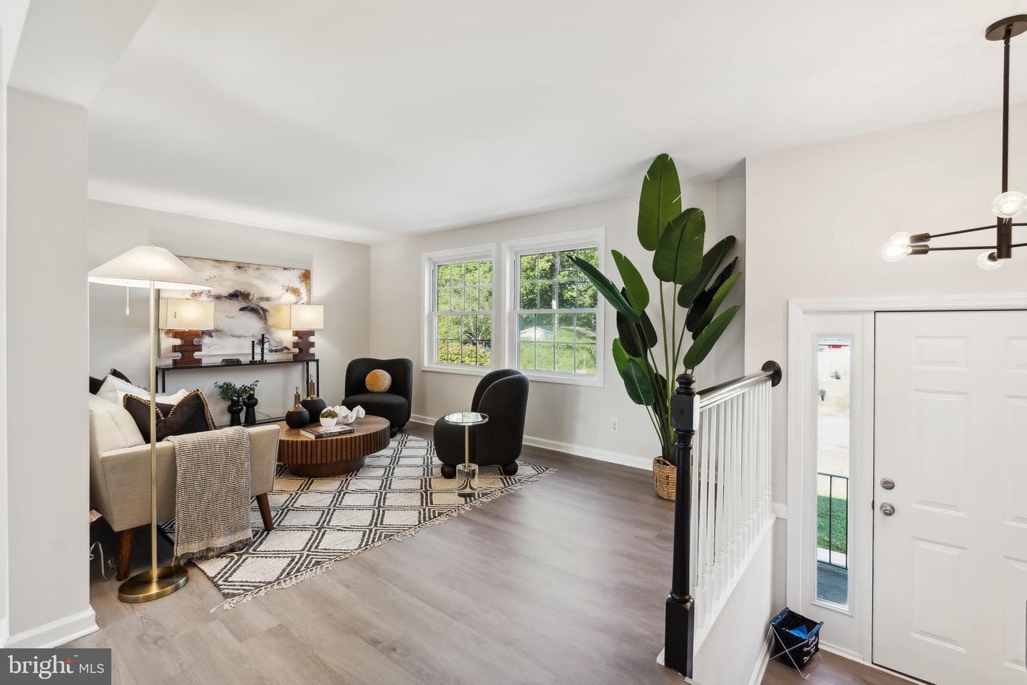 10902 Deer Drive photo 6
