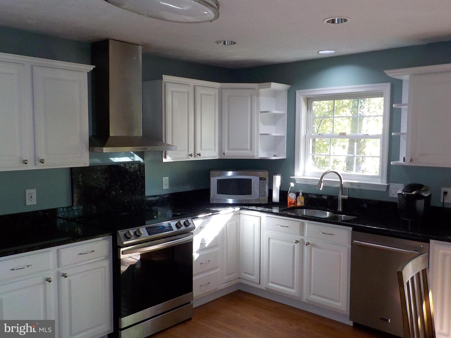 10514 Edinburgh Drive photo 2