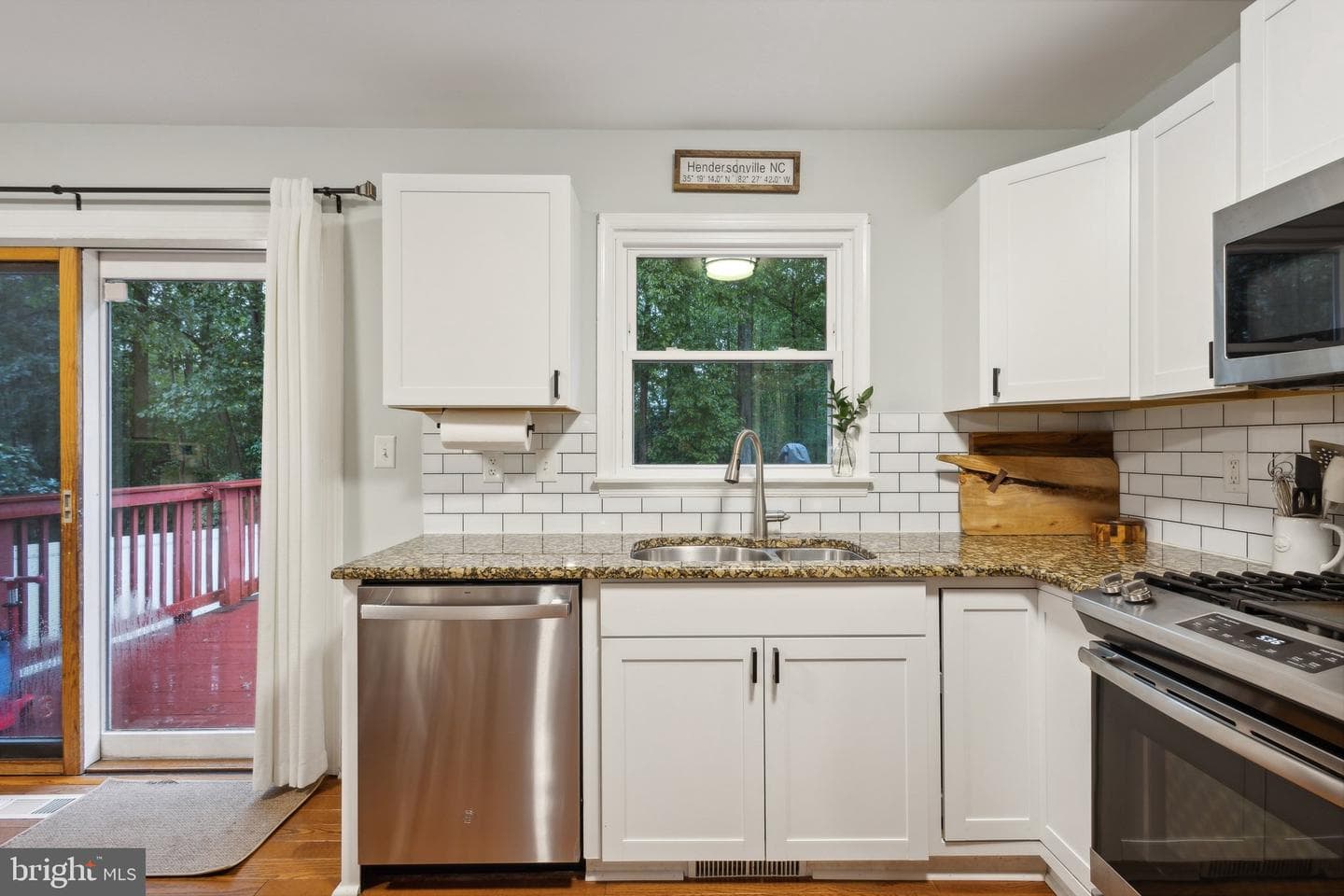340 Albany Street photo 7