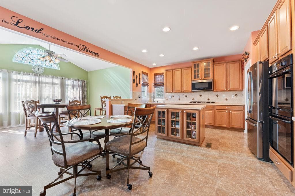 9418 Deep Creek Lane photo 37