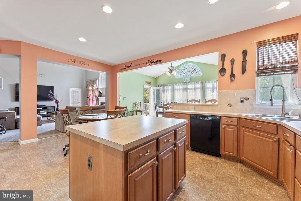 9418 Deep Creek Lane photo 40