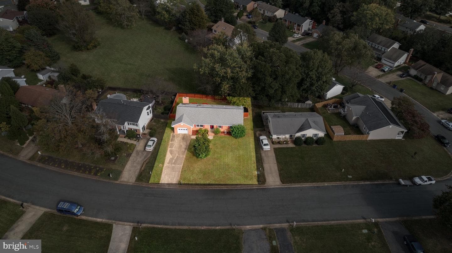 805 Shamrock Drive photo 5