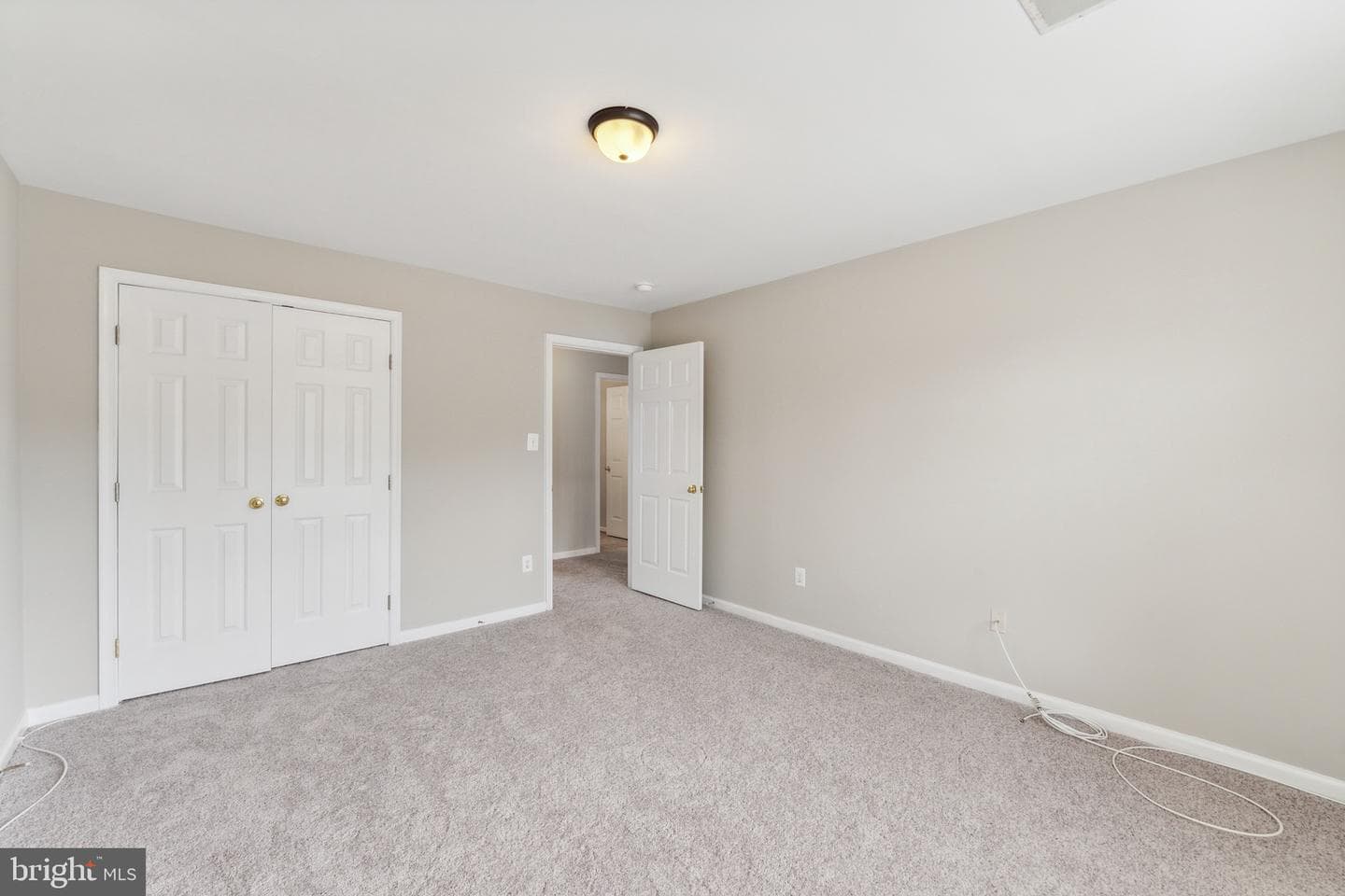 6913 S Dewey Court photo 32