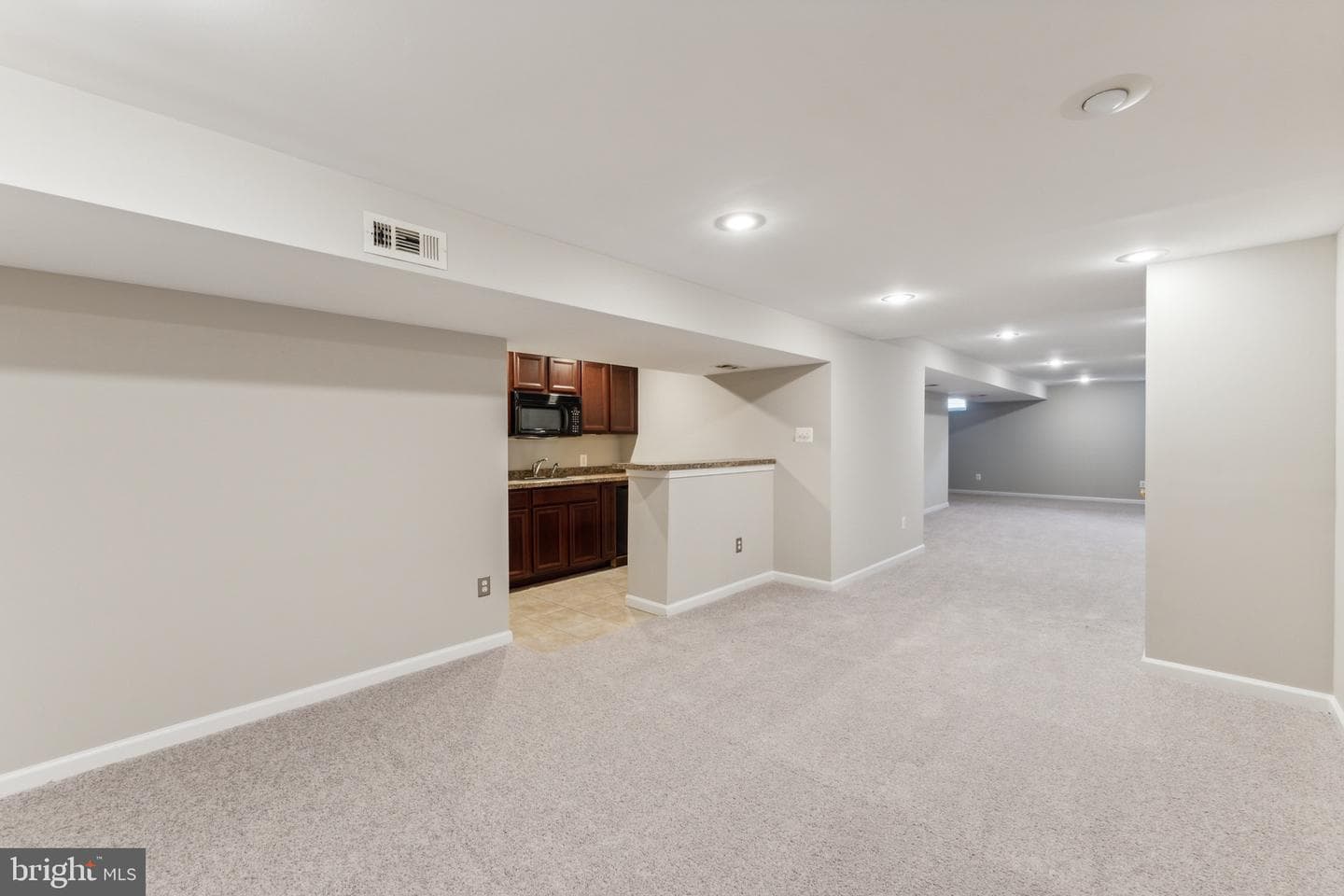 6913 S Dewey Court photo 37