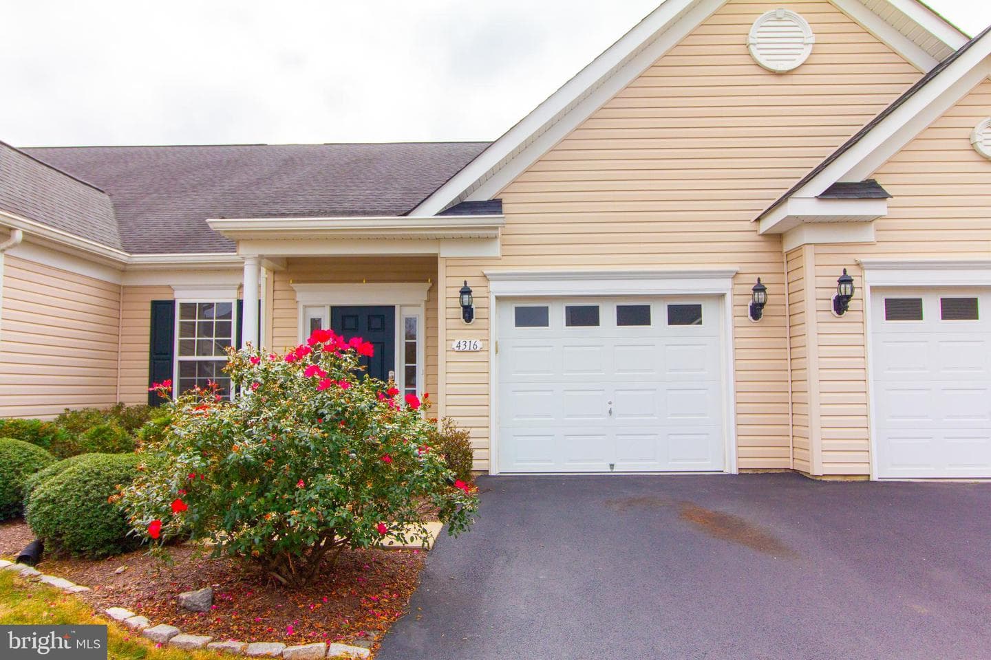 4316 Turriff Lane photo 34