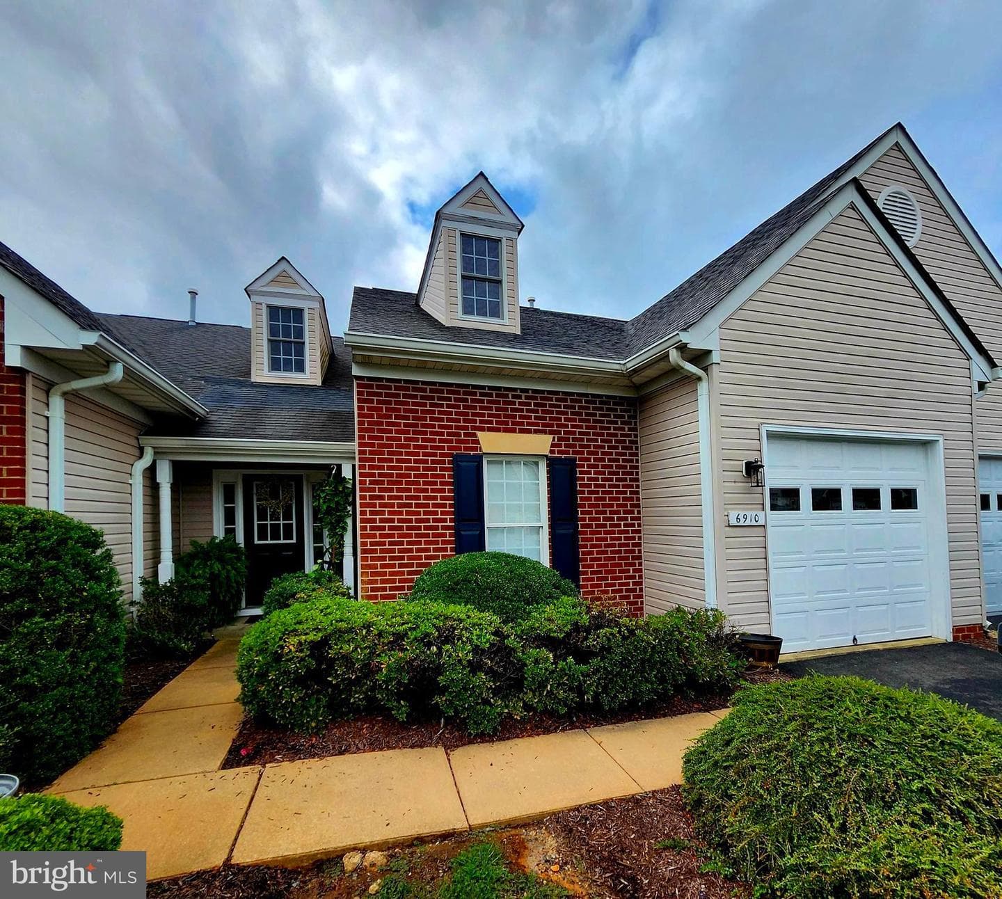 6910 Bluefield Drive