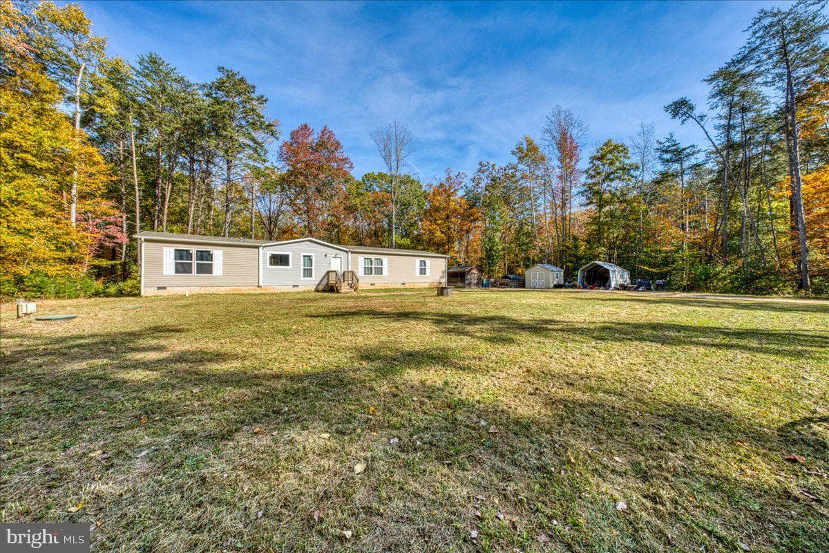 6823 Williams Lane photo 2