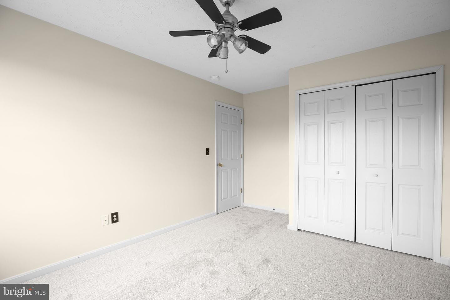 6119 Sunny Meadows Drive photo 32