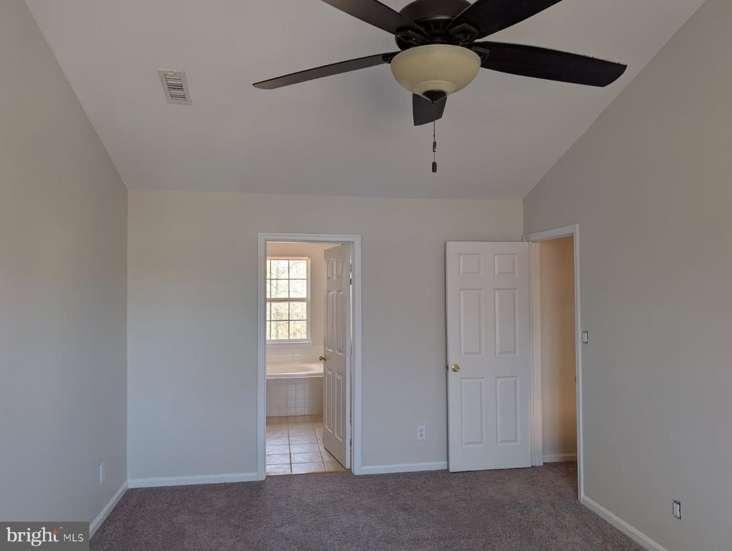 5617 Cambridge Drive photo 13