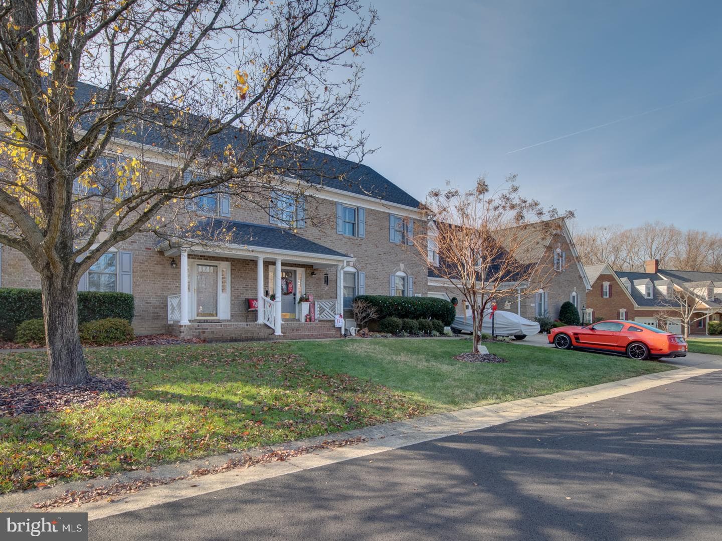 9904 Altamont Circle photo 7
