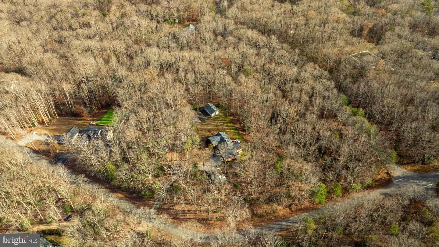7 River Bluffs Drive photo 8