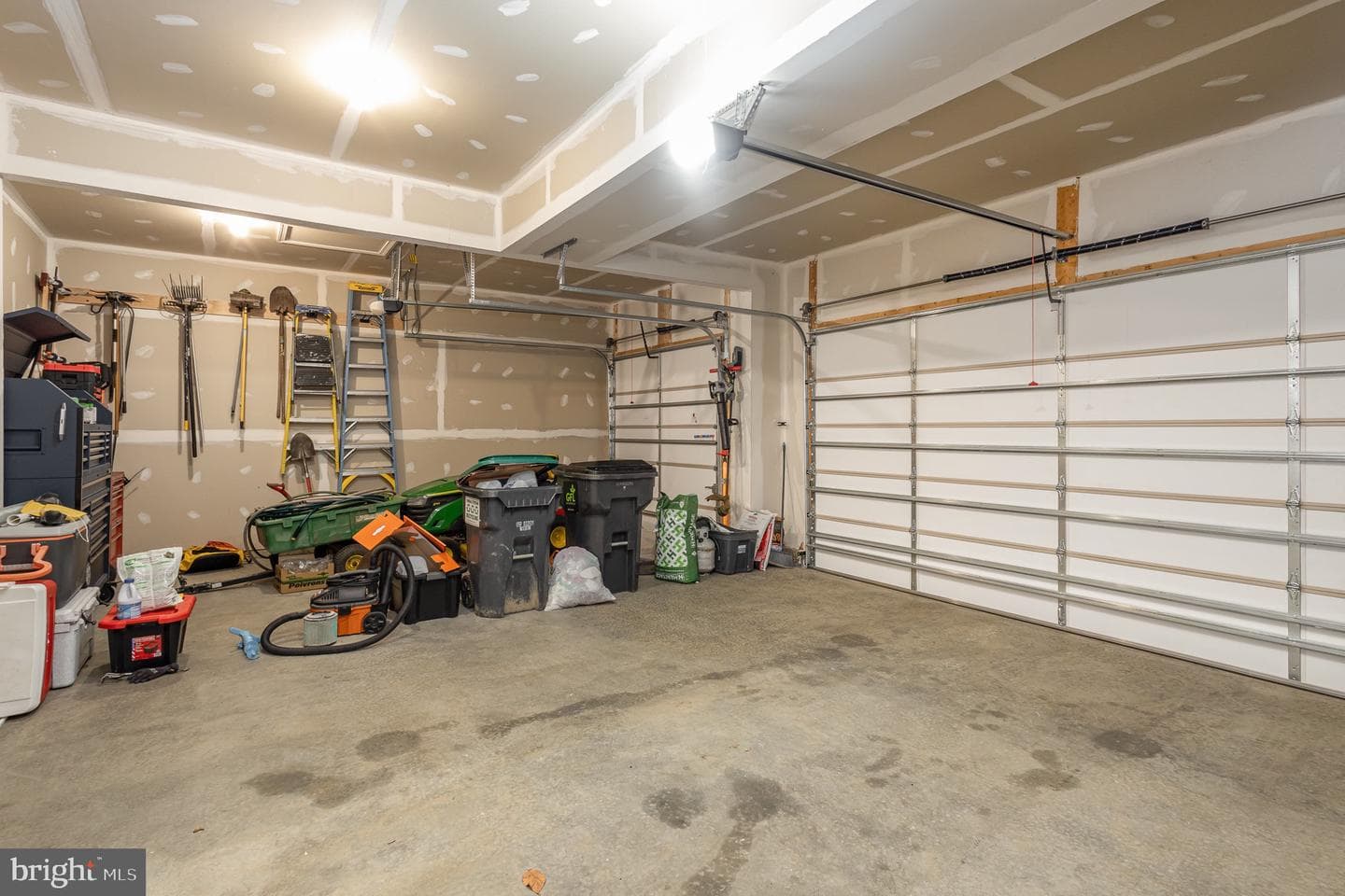 1801 Legacy Ln photo 34