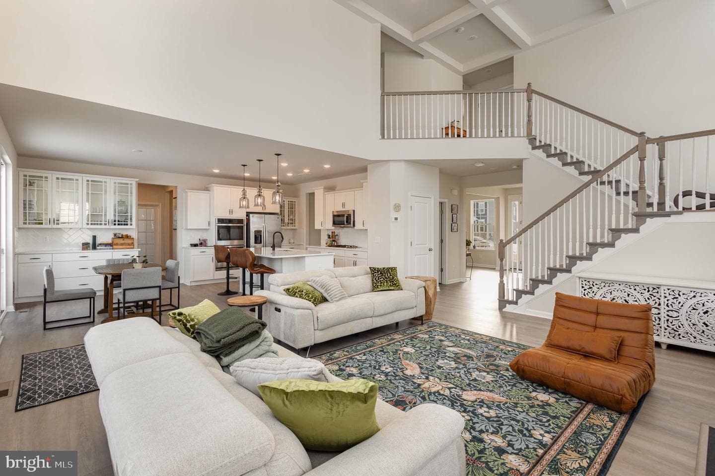 1801 Legacy Ln photo 6