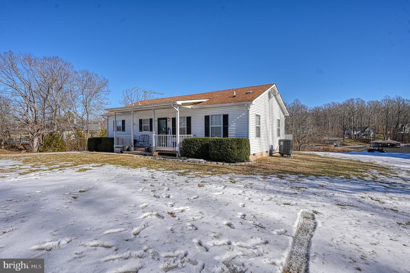 6813 Lakes Edge Way photo 34