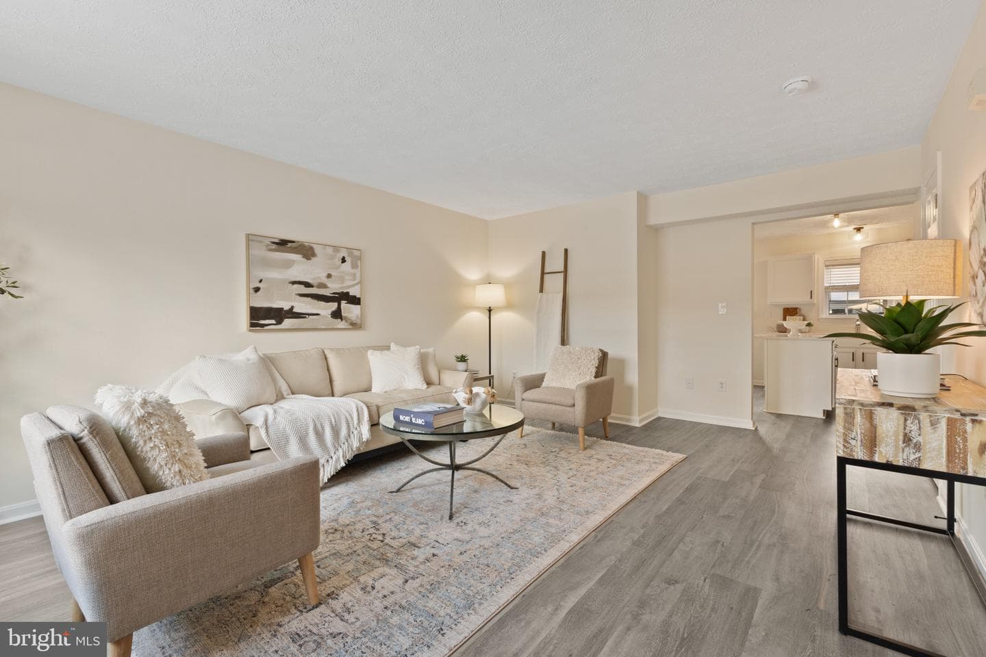 10505 Boxmeer Court photo 3