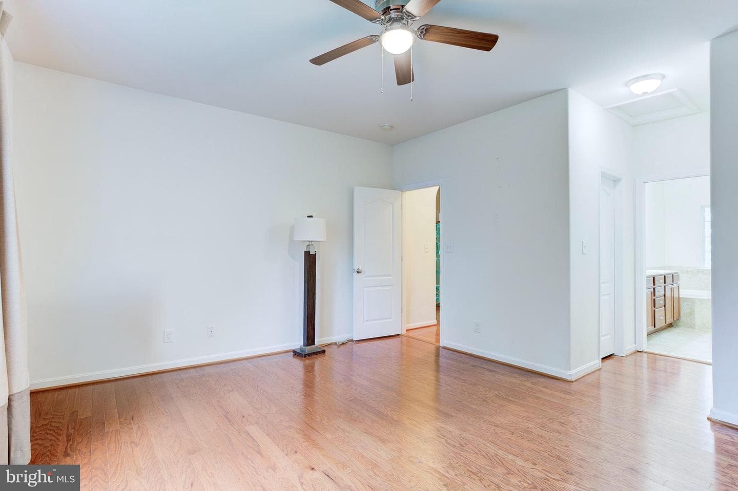 9409 Everette Court photo 33