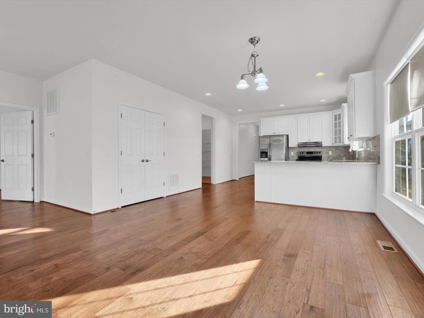 5711 Spring Arbor Circle photo 15