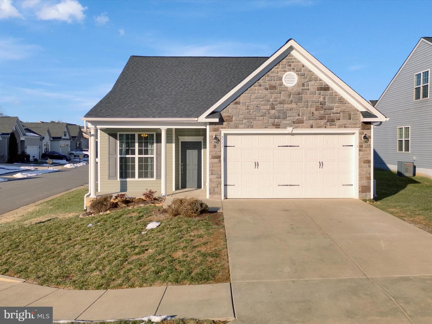 5711 Spring Arbor Circle photo 2