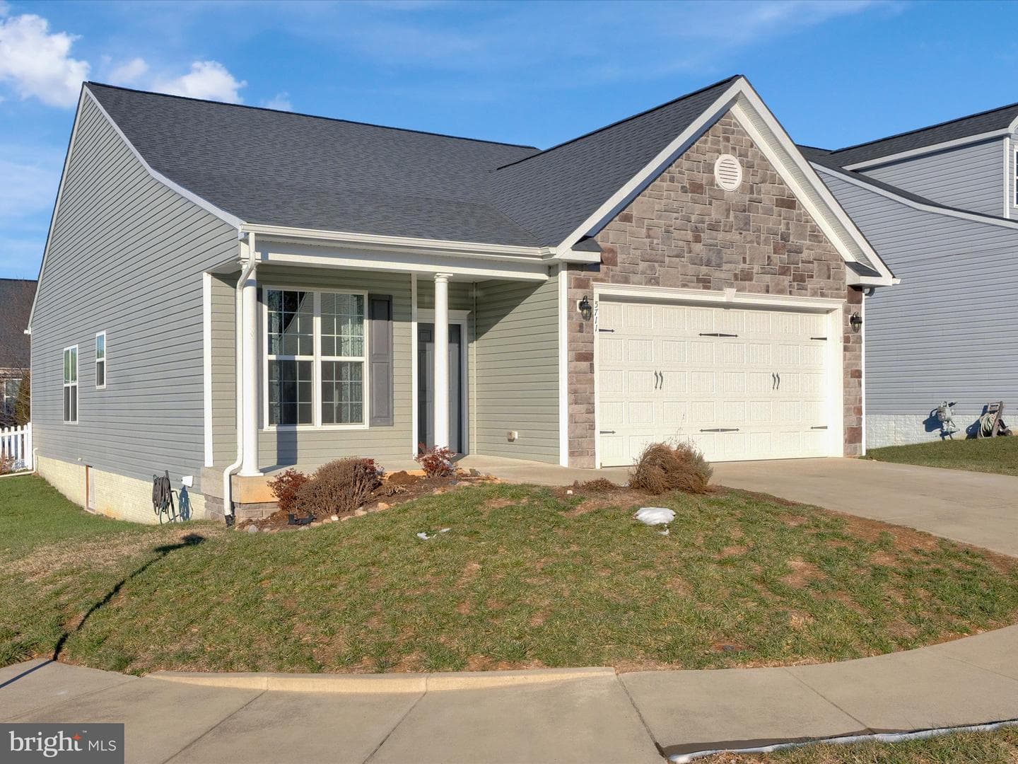 5711 Spring Arbor Circle photo 3