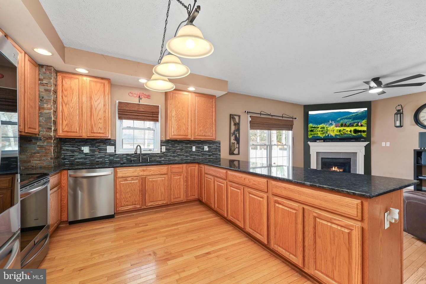 12819 Garrison Lane photo 10